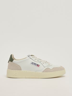1. Sneakers uomo Medalist Low in pelle liscia e suede Bianco-Oliva