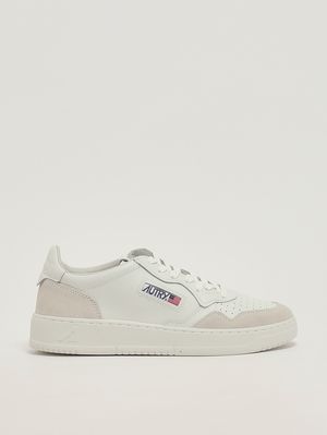 1. Sneakers uomo Medalist Low in pelle liscia e suede Bianco-Beige