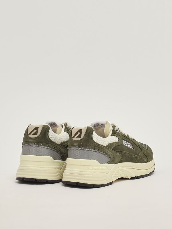 3. Sneakers uomo Hyperway Low in mesh e suede Salvia-Mashmallow Autry hylmum24