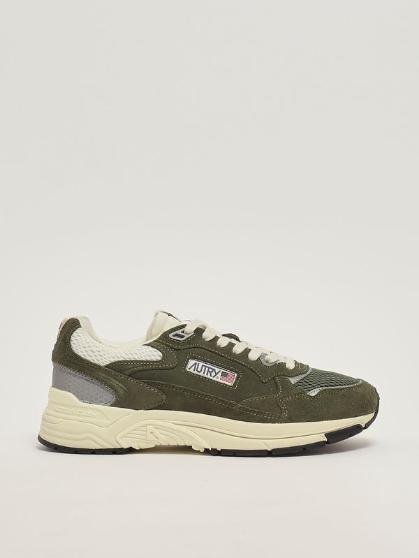Sneakers uomo Hyperway Low in mesh e suede Salvia-Mashmallow Autry