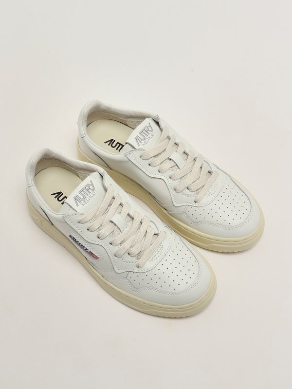2. Sneakers donna Medalist Low in pelle White Autry aulwll15