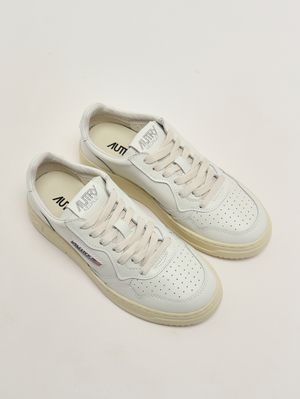 2. Sneakers donna Medalist Low in pelle White