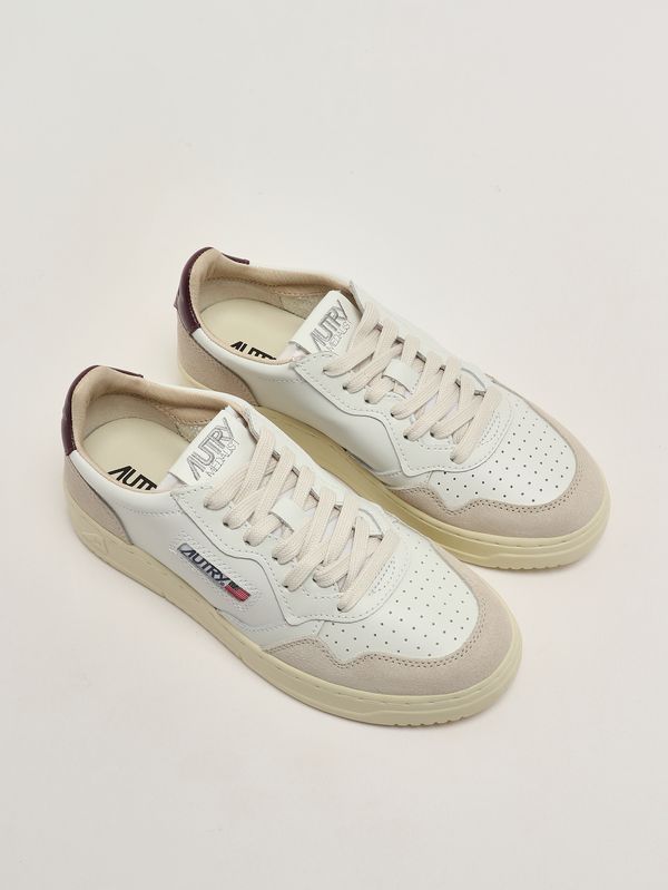 2. Sneakers donna Medalist Low in pelle liscia e suede White-Fig Autry aulwls18