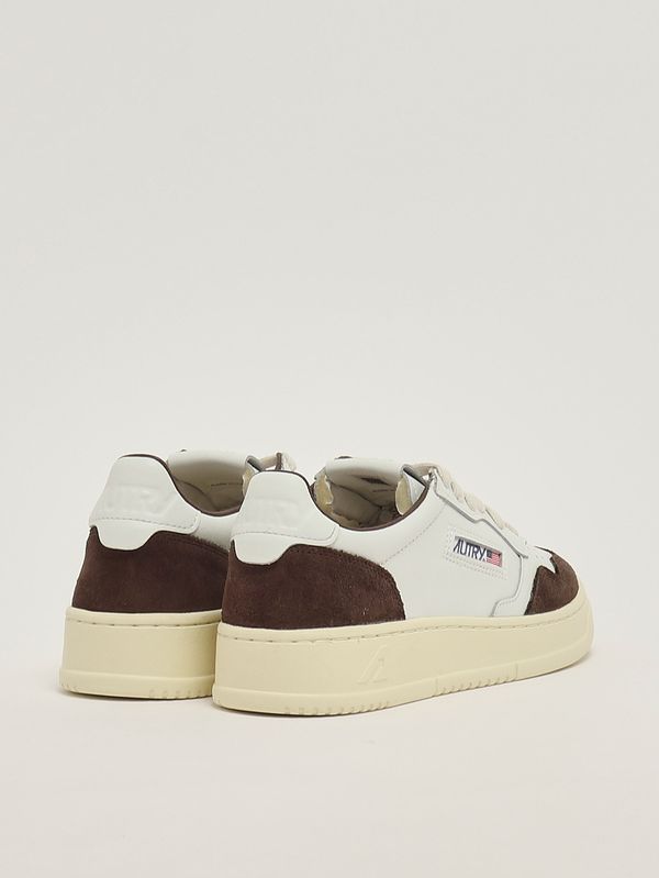 3. Sneakers donna Medalist Low in pelle suede White-Mogano Autry aulwft19