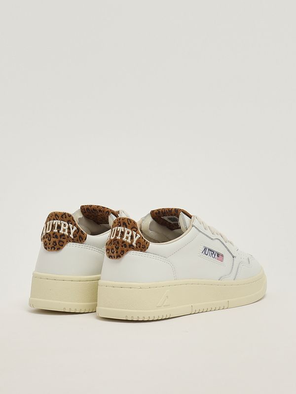 3. Sneakers donna Medalist Low in pelle White-Leopard Autry aulwhj02