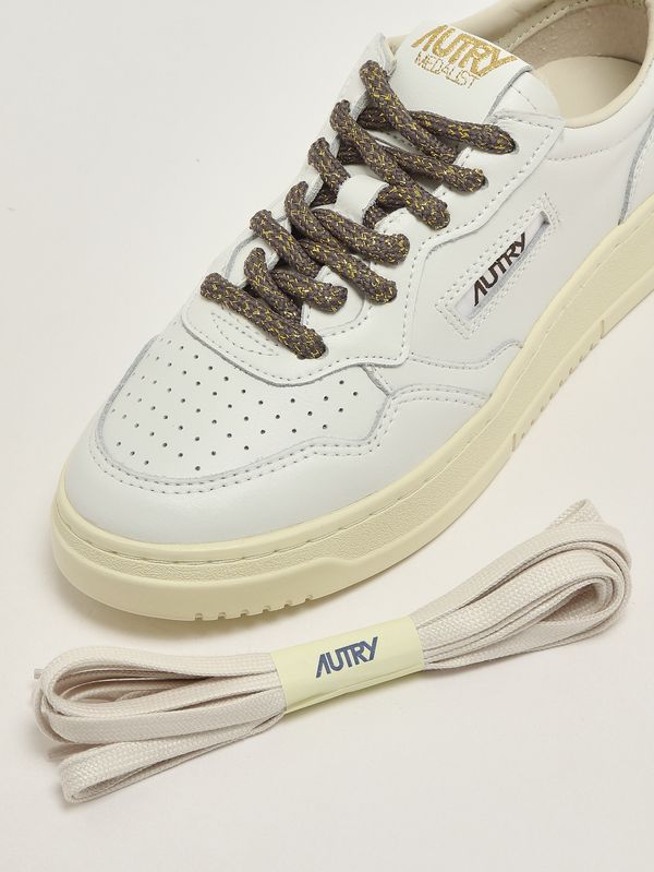 5. Sneakers donna Medalist Low in pelle White-Chocolate Autry aulwsw05