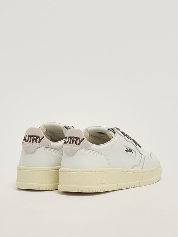 3. Sneakers donna Medalist Low in pelle White-Chocolate Autry aulwsw05