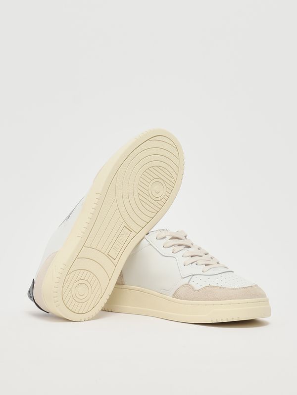 4. Sneakers Medalist Low con dettagli in suede e punta perforata B.Co Tab Blu Autry aulmls28