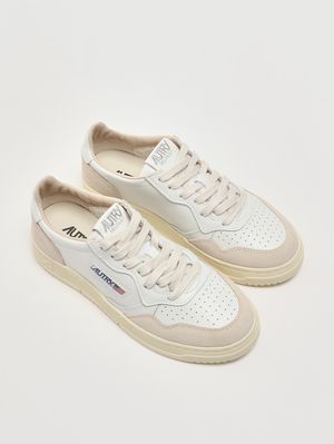 2. Baskets Medalist Low avec détails en daim et bout perforé Blanc