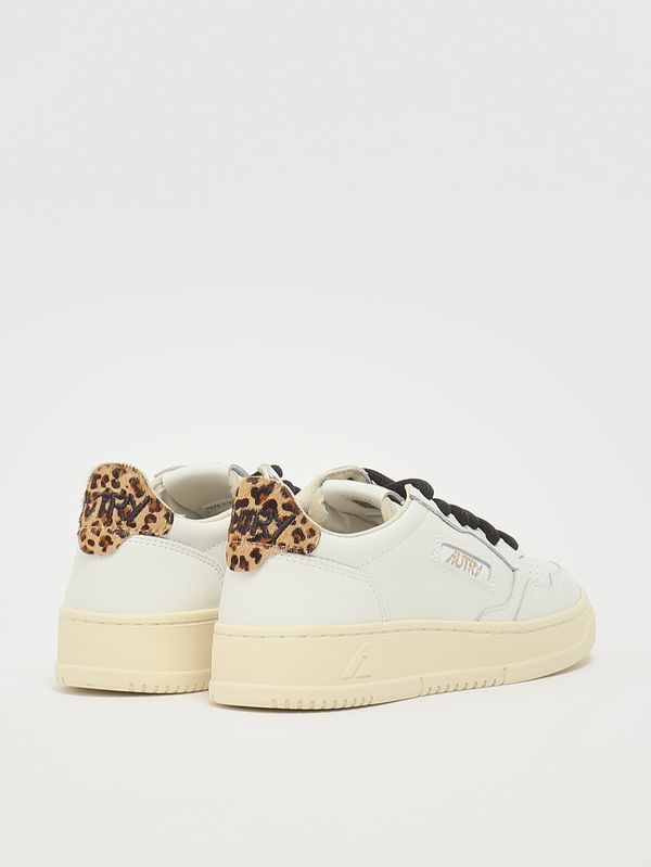 3. Baskets Medalist Low avec détails animaliers White-Leopard Autry aulwoc02