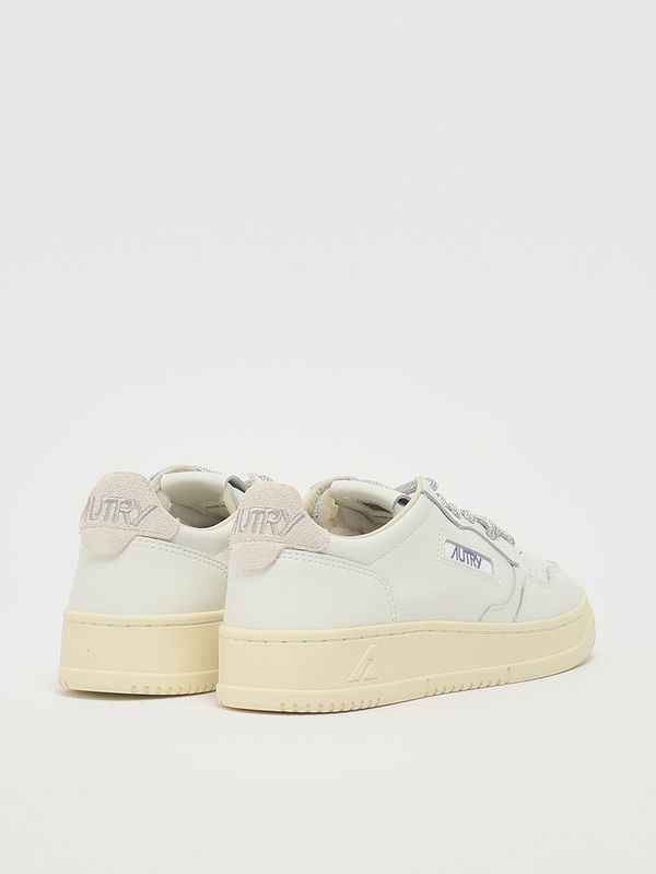 3. Sneakers Medalist Low da donna con dettagli Lurex White-Silver Autry aulw sw03
