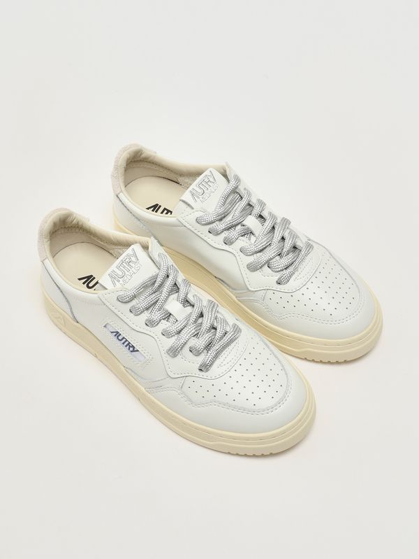 2. Sneakers Medalist Low da donna con dettagli Lurex White-Silver Autry aulw sw03