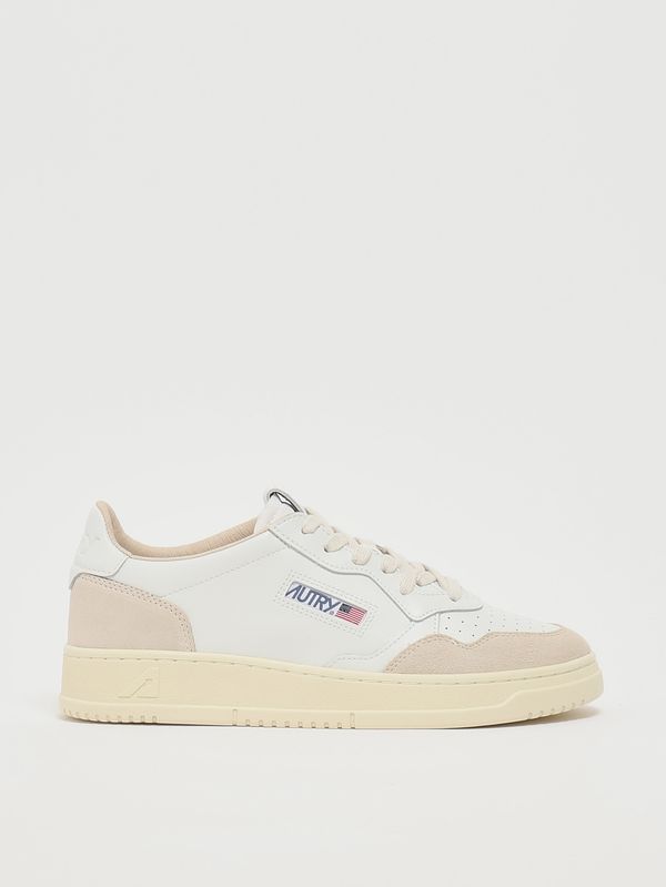 1. Medalist Low sneakers White Autry aulmls33