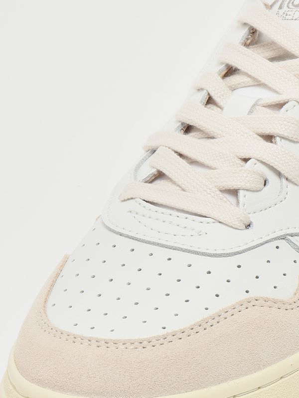 5. Medalist Low sneakers White Autry aulmls33