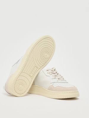 4. Medalist Low sneakers White