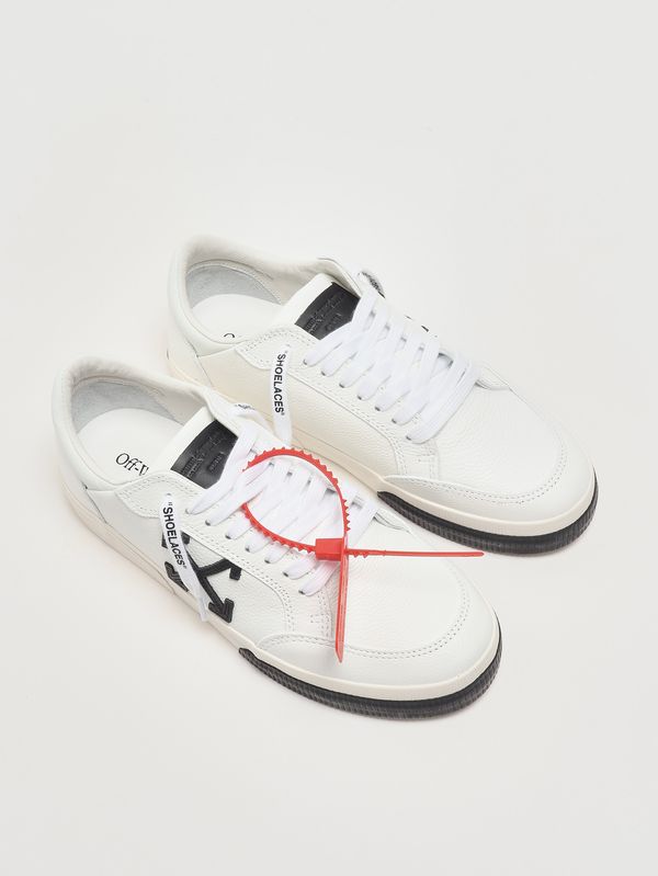 2. Vulc Low-Top-Sneaker für Herren mit Pfeilmuster Weiß Off-White omia293c99lea002